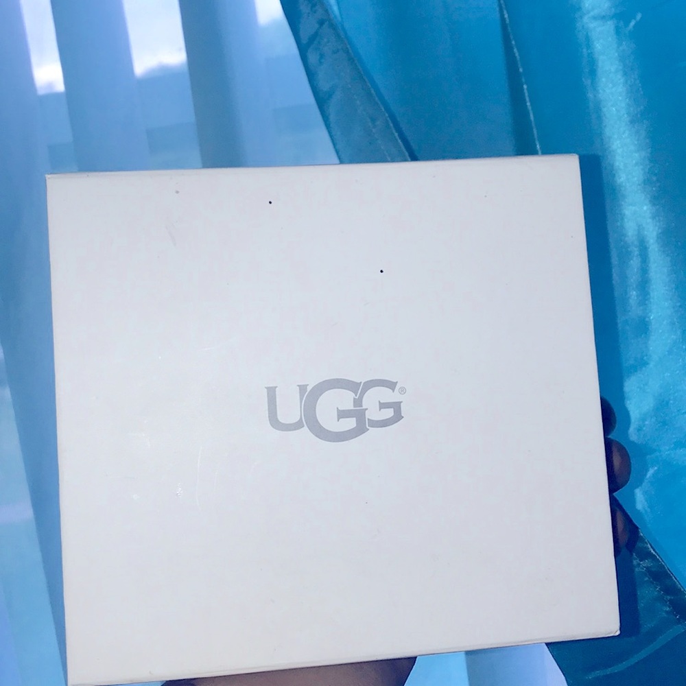 uggs cleaning supplies